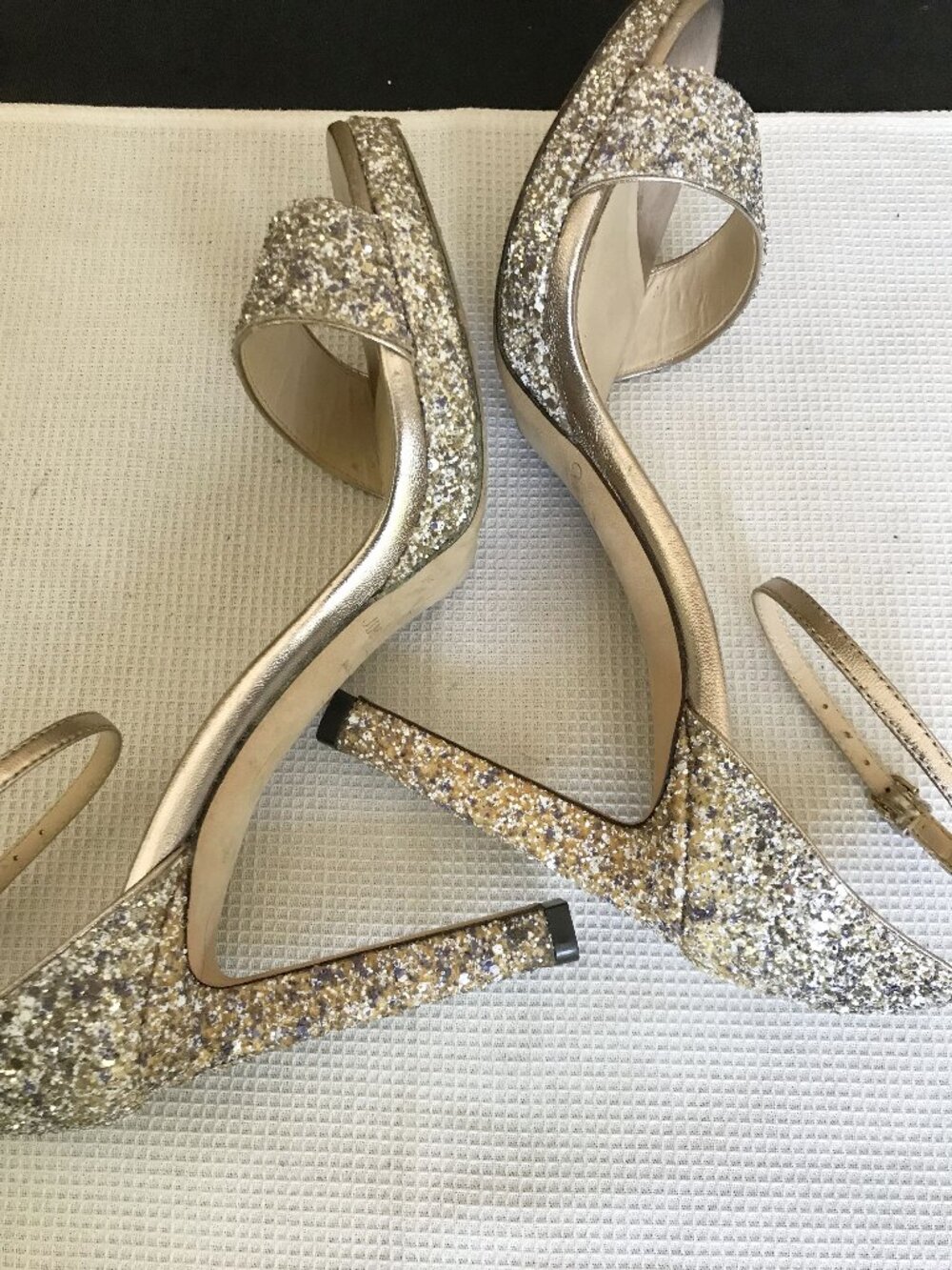 JIMMY CHOO Misty Metallic Glitter Sandal in Champagne, size 38 (US 8), Imperfect - Picture 8 of 16